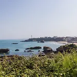 Balea Keyweek Seafront Duplex Apartment With Balcony Garage In Biarritz