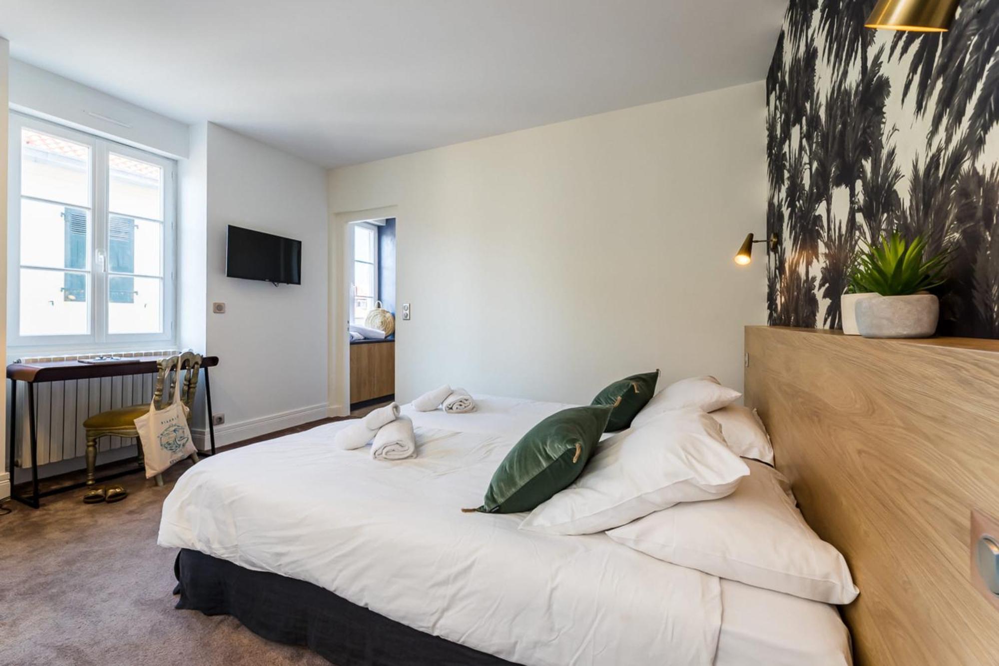 Balea Keyweek Seafront Duplex With Balcony Garage In Apartment Biarritz